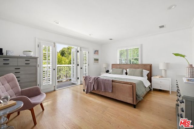 11224 Sunshine Terrace, Studio City, California 91604, 3 Bedrooms Bedrooms, ,2 BathroomsBathrooms,Single Family Residence,For Sale,Sunshine,24395625