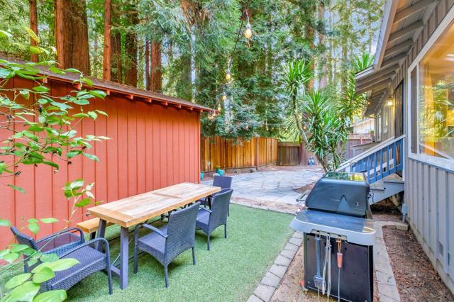165 Saint Francis Drive, Boulder Creek CA: https://media.crmls.org/mediaz/34354515-9728-461f-a5e1-45c3a5dbce2e.jpg