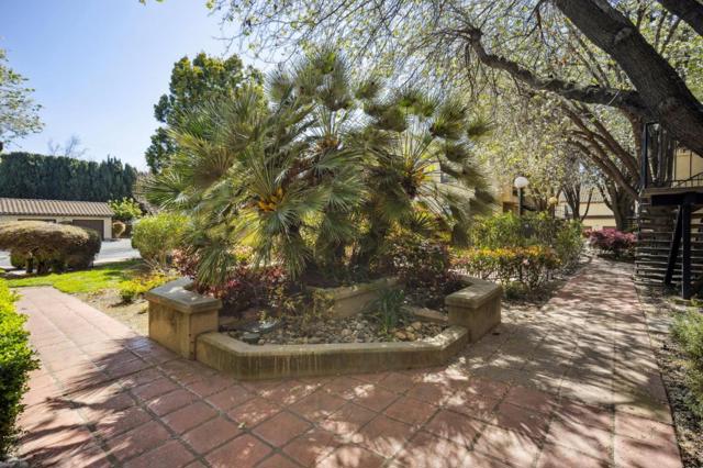 72 Washington Square Drive, Milpitas CA: https://media.crmls.org/mediaz/3436c88b-9752-4bc6-a36c-78e0f30e5b68.jpg