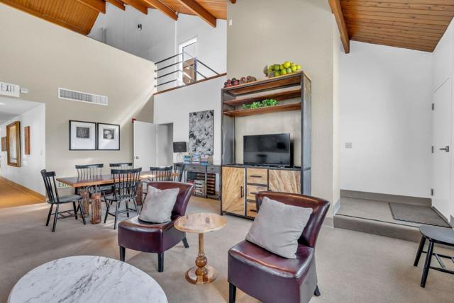 1 Appian Way, South San Francisco CA: https://media.crmls.org/mediaz/3437eb0a-400a-48ea-ae2b-997baef5e043.jpg