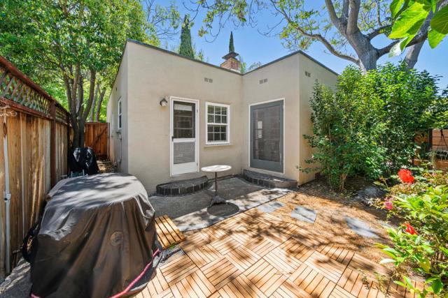 250 Fernando Avenue, Palo Alto CA: https://media.crmls.org/mediaz/34390cad-2034-4beb-8427-3919447fbd0c.jpg