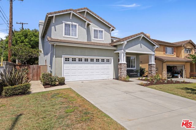 7725 Victoria Avenue, Inglewood CA: https://media.crmls.org/mediaz/343a9c82-e311-4fa7-8fc3-b0c23df26a4d.jpg