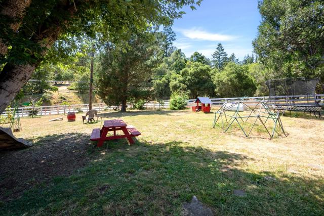 2165 Cox Road, Aptos CA: https://media.crmls.org/mediaz/343ab9d4-4693-498d-a1c2-30e549a09383.jpg