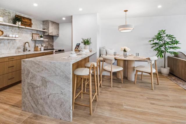 1830 Avenida Del Mundo, Coronado CA: https://media.crmls.org/mediaz/343b055d-ee66-470f-a577-da4483ff5548.jpg