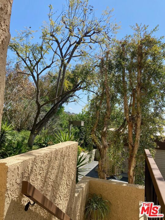 712 Vallejo Villas, Los Angeles CA: https://media.crmls.org/mediaz/343bea7c-2641-4e6d-82f1-e2096c09bf64.jpg