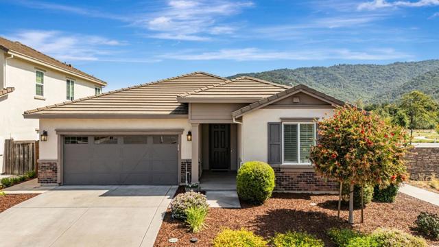 1798 Rosemary Drive, Gilroy CA: https://media.crmls.org/mediaz/343ccf42-448e-4c5a-8739-cdd40b36cef7.jpg