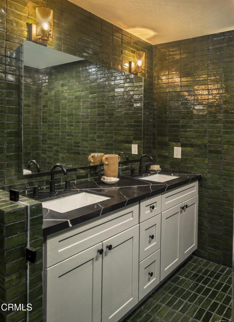 Detail Gallery Image 13 of 42 For 2994 Durand Dr, Los Angeles,  CA 90068 - 5 Beds | 3 Baths