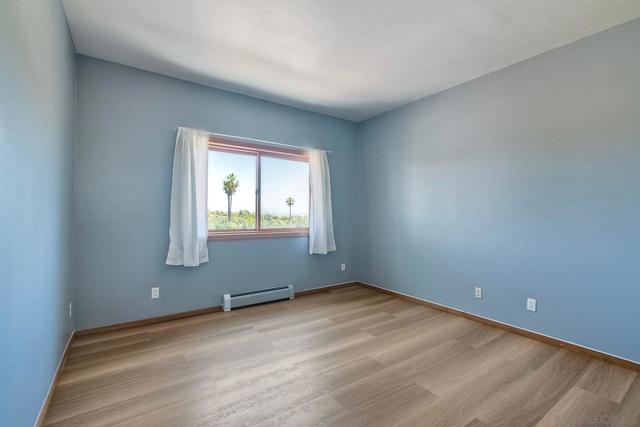 2511 Via Rancheros, Fallbrook CA: https://media.crmls.org/mediaz/343e1baf-6df1-45a1-8b28-011619527868.jpg