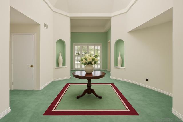 462 Avenida Adobe, Escondido CA: https://media.crmls.org/mediaz/343f2849-c371-4f38-ab7d-5ccae7194187.jpg