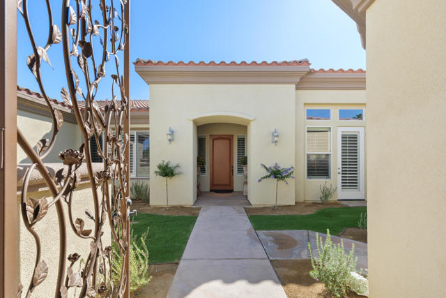 Image 15 of 44 For 1 Toscana Way