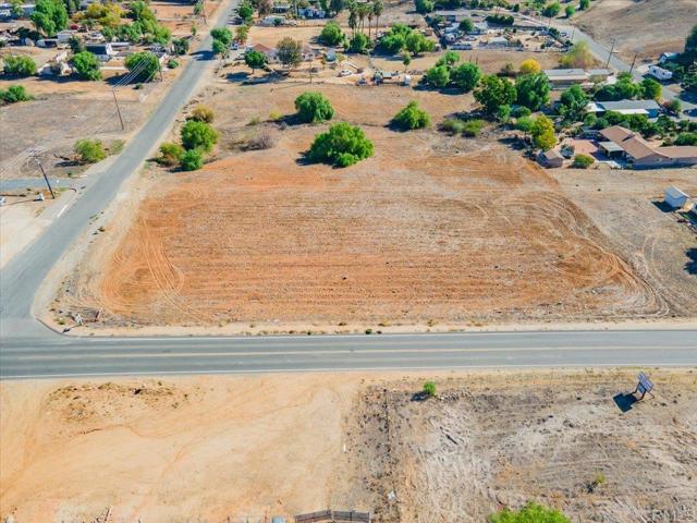 Detail Gallery Image 5 of 14 For 28470 Goetz Rd, Quail Valley,  CA 92587 - – Beds | – Baths