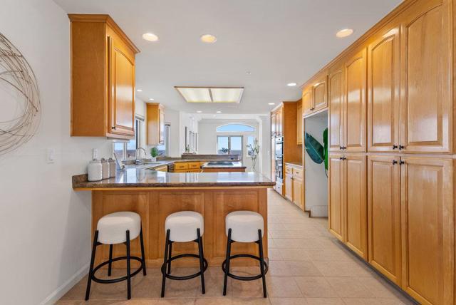 940 W Cliff Drive, Santa Cruz CA: https://media.crmls.org/mediaz/34419188-37a0-4976-8967-56db3e0f7a04.jpg