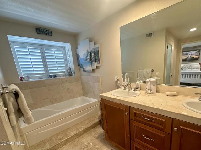 1961 Mccrea Road, Thousand Oaks CA: https://media.crmls.org/mediaz/3441a1c2-ac7b-4fcf-91d8-3f677de09afe.jpg