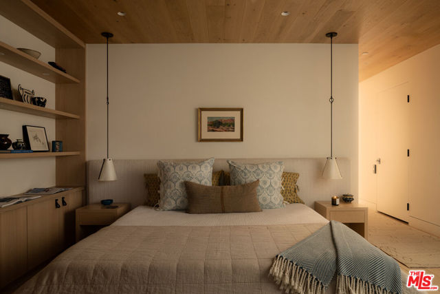 Image 7 of 31 For 120 Hart Avenue