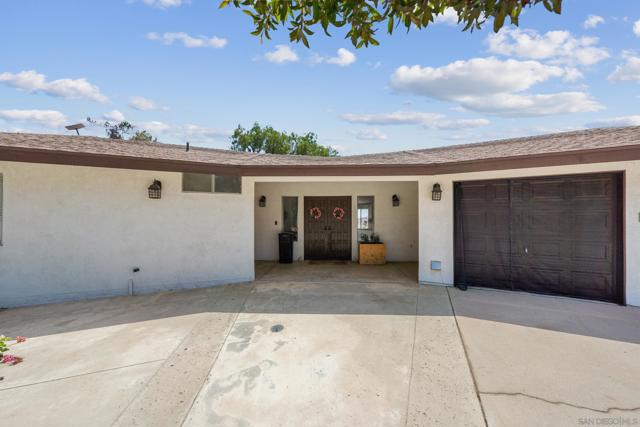 9231 Gawn Trl, Moreno Valley CA: https://media.crmls.org/mediaz/34437685-7d65-4d4e-8861-f8e896a67d6f.jpg