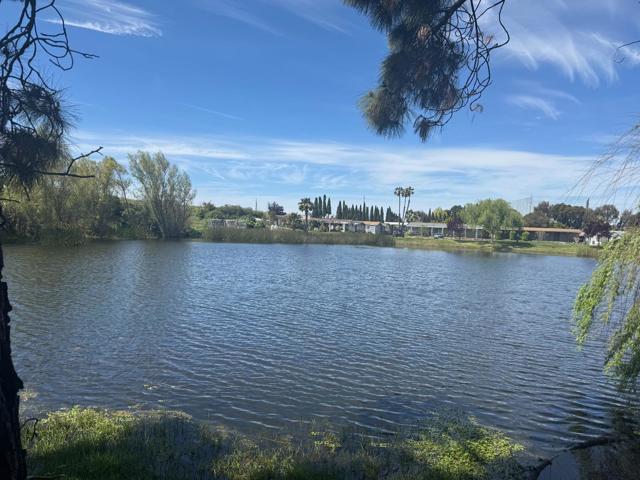 Image 4 of 6 For 427 Shorewood Lane