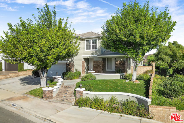 28804 Sugar Bliss Place, Santa Clarita CA: https://media.crmls.org/mediaz/34466232-cb3b-4761-af6e-108413cd5c4c.jpg