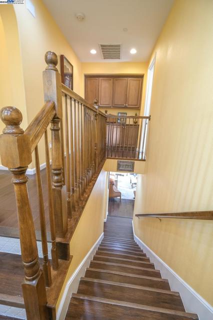 3252 Carpenter Way, San Ramon CA: https://media.crmls.org/mediaz/34468323-b3be-42a1-b15b-f64d311c2292.jpg