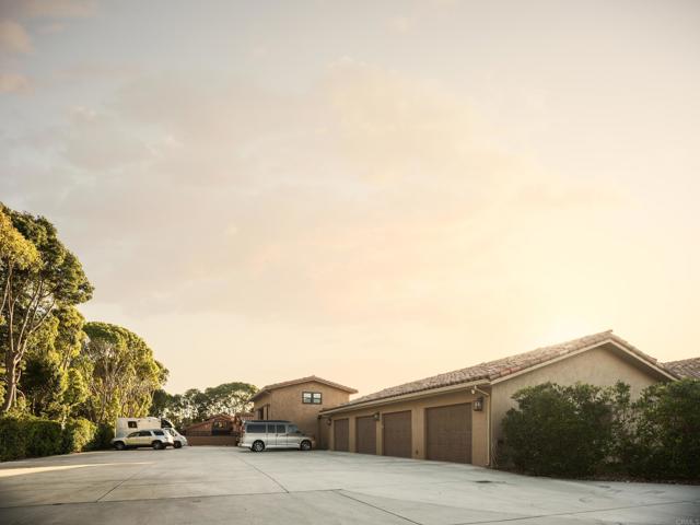 Image 38 of 39 For 15731 Via De Santa Fe