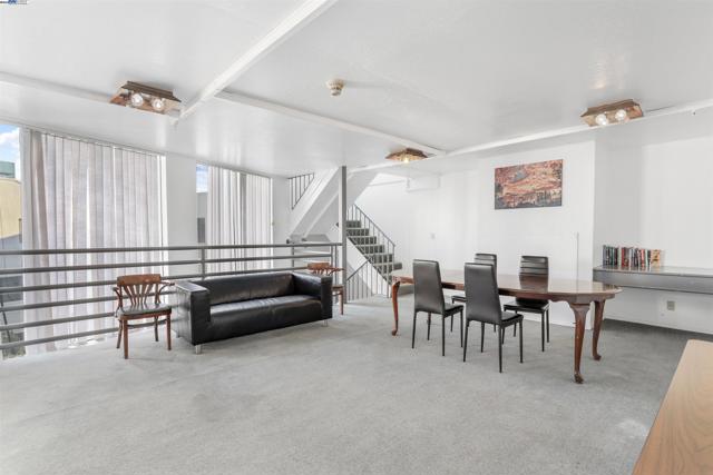 320 Peninsula Ave, San Mateo CA: https://media.crmls.org/mediaz/34479be1-65a3-4555-b341-46a55a0db24b.jpg