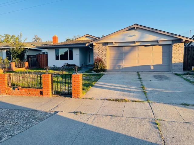 1034 Summerfield Drive, San Jose CA: https://media.crmls.org/mediaz/3447dad7-8e32-48ee-bc59-0471a4d31506.jpg