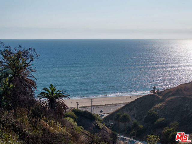 Drew Fenton | 425 Puerto Del Mar Pacific Palisades CA | MLS: 7438999