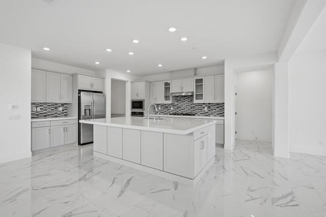 Detail Gallery Image 5 of 51 For 911 Lindbergh, San Marcos,  CA 92069 - 4 Beds | 4/1 Baths