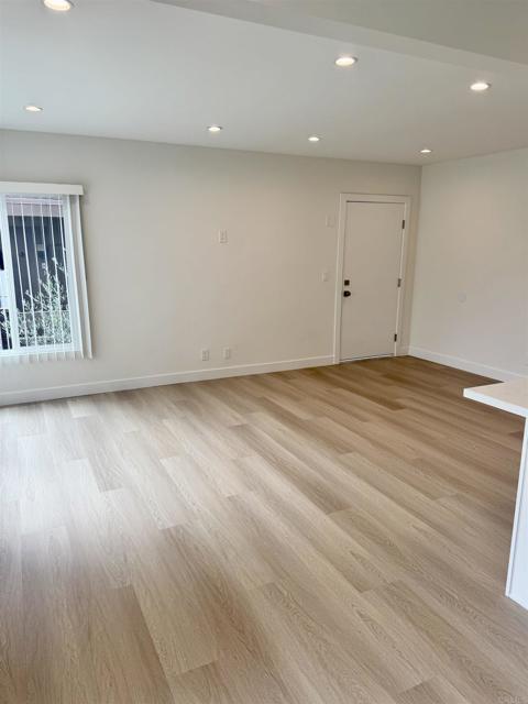 Detail Gallery Image 3 of 12 For 1235 N Brand Bld #1,  Glendale,  CA 91202 - 2 Beds | 2 Baths