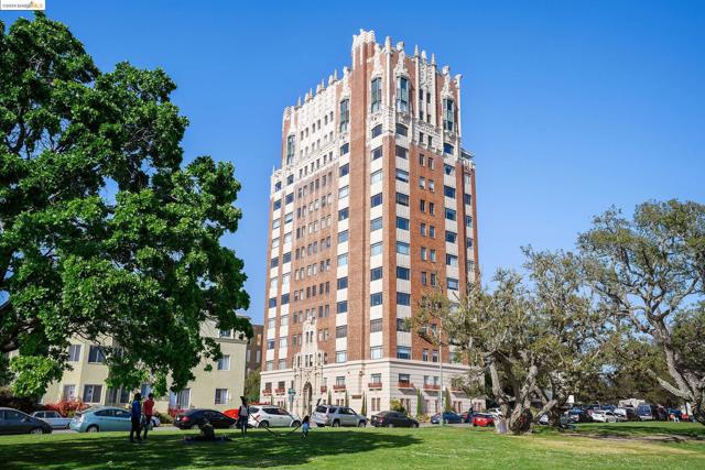 492 Staten Ave, Oakland, California 94610, 2 Bedrooms Bedrooms, ,2 BathroomsBathrooms,Condominium,For Sale,Staten Ave,41065554