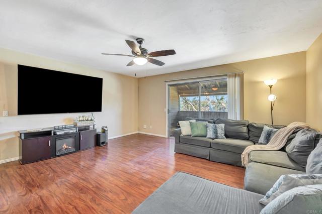 Detail Gallery Image 7 of 42 For 548 Telegraph Canyon Rd #D,  Chula Vista,  CA 91910 - 3 Beds | 2 Baths