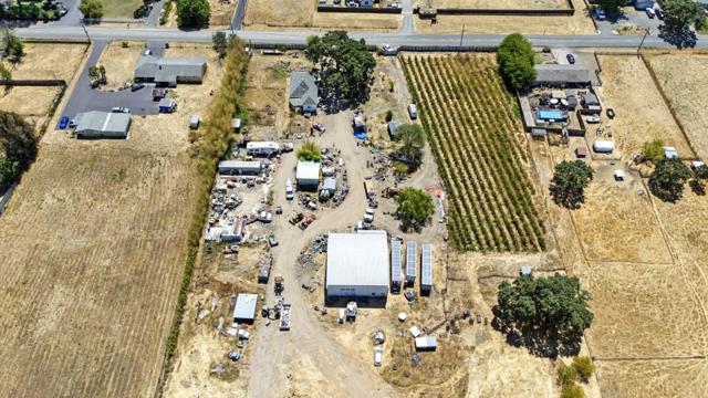947 Yuba Drive, Santa Rosa CA: https://media.crmls.org/mediaz/344a208e-5756-448c-9631-9e1ee6d2c121.jpg