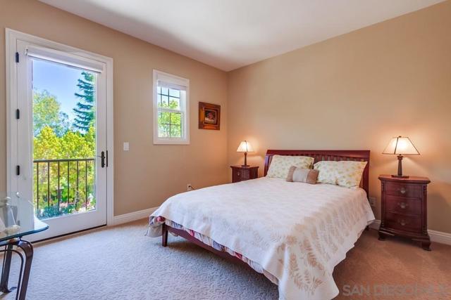 15609 Hayden Lake Place, San Diego CA: https://media.crmls.org/mediaz/344a9f17-4437-4d78-b851-01a9467b15fd.jpg