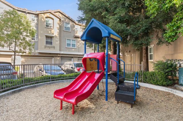 2192 Beech Circle, San Jose CA: https://media.crmls.org/mediaz/344b2faa-a6d9-410c-8271-74a8da6bb319.jpg