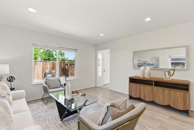 3087 Franela Drive, San Jose CA: https://media.crmls.org/mediaz/344b59cd-5f87-4e4d-9183-97f750dae273.jpg
