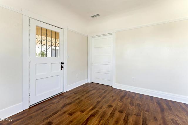 124 W Avenue 28, Los Angeles CA: https://media.crmls.org/mediaz/344c6233-de9c-452a-b317-daaae2903ed2.jpg
