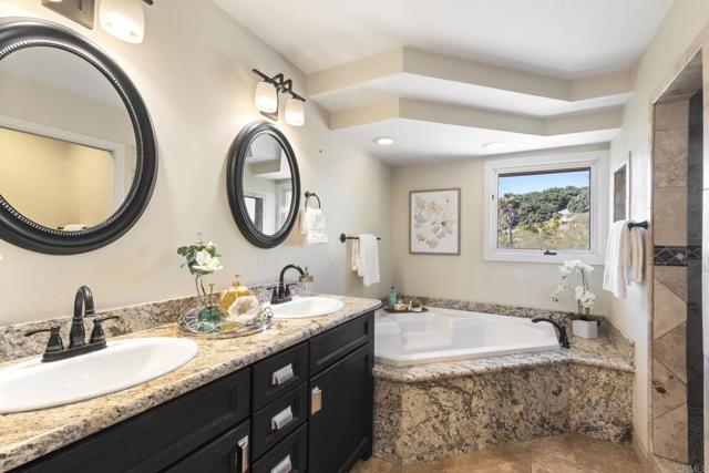 2839 Lakemont Drive, Fallbrook CA: https://media.crmls.org/mediaz/344c93fa-f935-4987-a84f-c72bc4332c1d.jpg