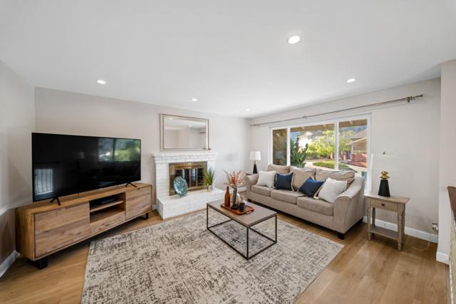 1331 Aspen Drive, Pacifica CA: https://media.crmls.org/mediaz/344cd49c-7e1a-4181-bd14-219b54e4fff2.jpg