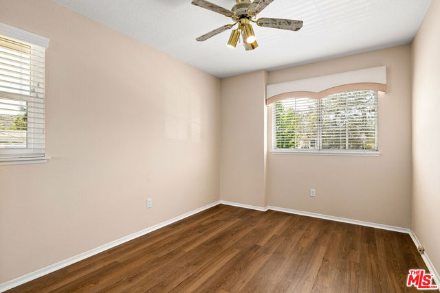 27050 Riversbridge Way, Valencia CA: https://media.crmls.org/mediaz/344cefe0-2671-49a5-b2ca-a959caaa57da.jpg