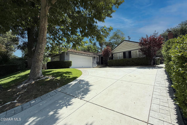 4748 Conejo Avenue, Woodland Hills CA: https://media.crmls.org/mediaz/344d8bc1-1edf-4e72-948c-8bdee9888496.jpg