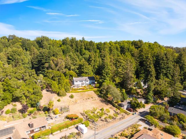 3785 Glen Haven Road, Soquel CA: https://media.crmls.org/mediaz/344e1fb3-8e28-4de9-b416-af5e64982e27.jpg