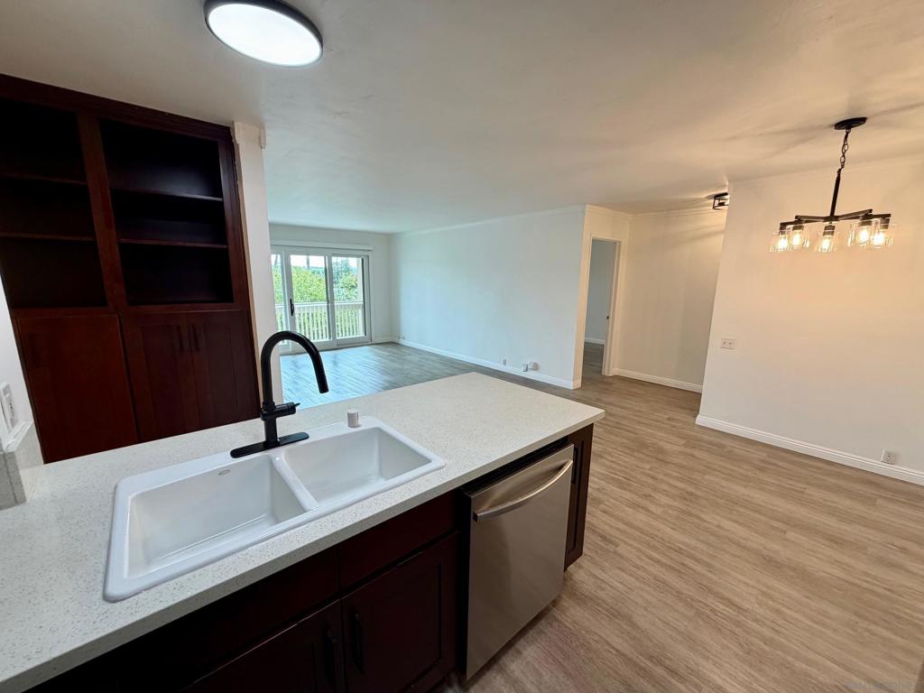1885 Diamond St. - photo 5