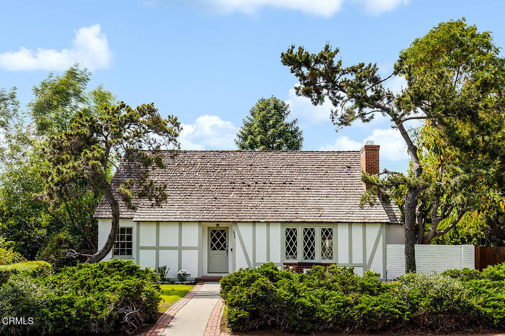 1875 Rose Avenue