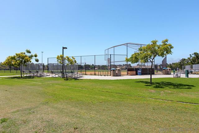 5125 Renaissance Ave, San Diego CA: https://media.crmls.org/mediaz/345018b2-7968-4be4-a4c8-9e9ed169f849.jpg