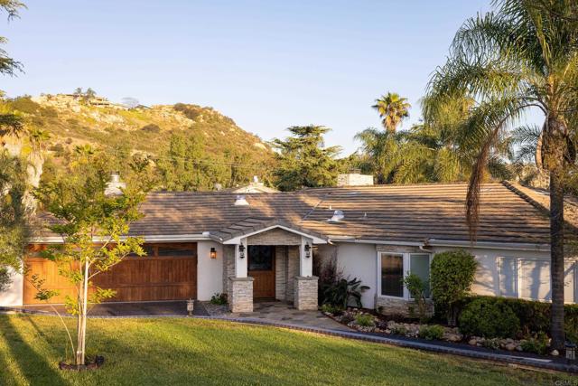 15017 Skyridge Road, Poway CA: https://media.crmls.org/mediaz/345024f6-48ab-432d-9313-f75aad709d07.jpg