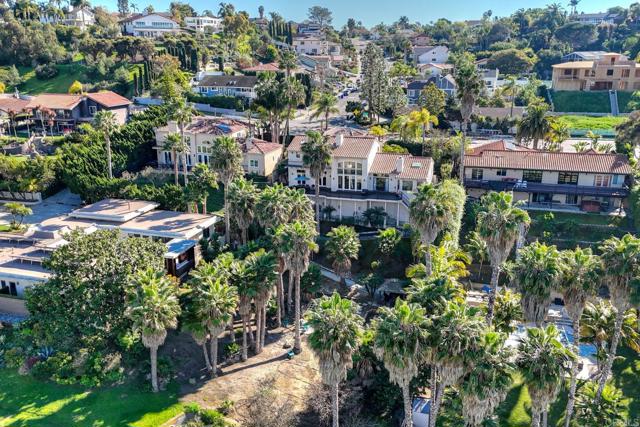 Detail Gallery Image 2 of 34 For 2524 La Costa Ave, Carlsbad,  CA 92009 - 5 Beds | 3 Baths