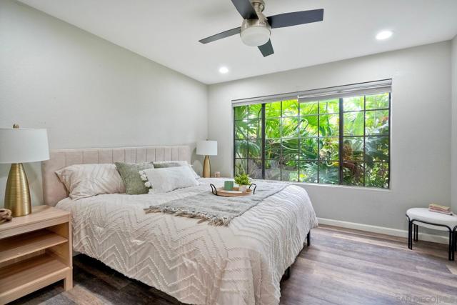 4195 Porte De Merano, San Diego CA: https://media.crmls.org/mediaz/34516b91-1a2c-468c-9a58-d4ab16b5352d.jpg