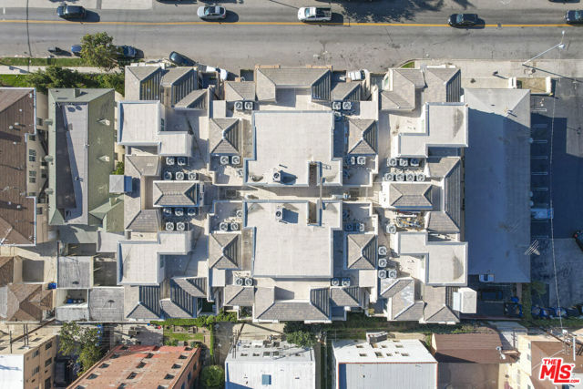 848 Irolo Street, Los Angeles CA: https://media.crmls.org/mediaz/3451746b-ee0f-4ede-a480-49aabe59c47c.jpg