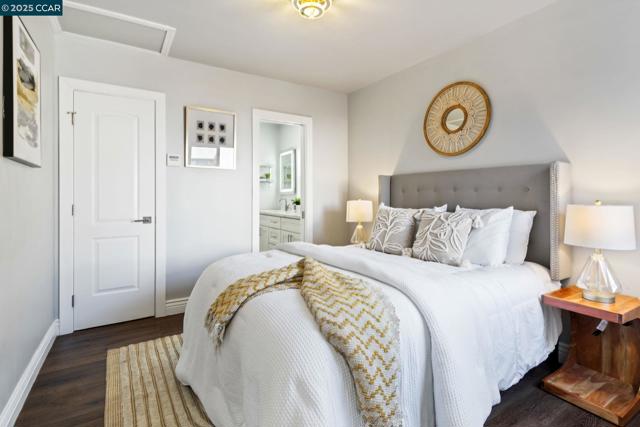 4010 Masterson St, Oakland CA: https://media.crmls.org/mediaz/34520b21-0677-4057-aa96-c0368f69de05.jpg