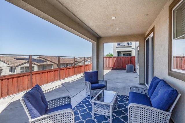 30111 Mountain View Drive, Hayward CA: https://media.crmls.org/mediaz/3454653c-9aa2-4789-ab4d-558bf308da60.jpg