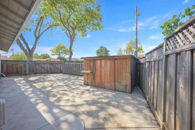 482 Radcliffe Drive, Santa Clara CA: https://media.crmls.org/mediaz/34550f85-b919-4bd4-adfe-0fc826c10294.jpg